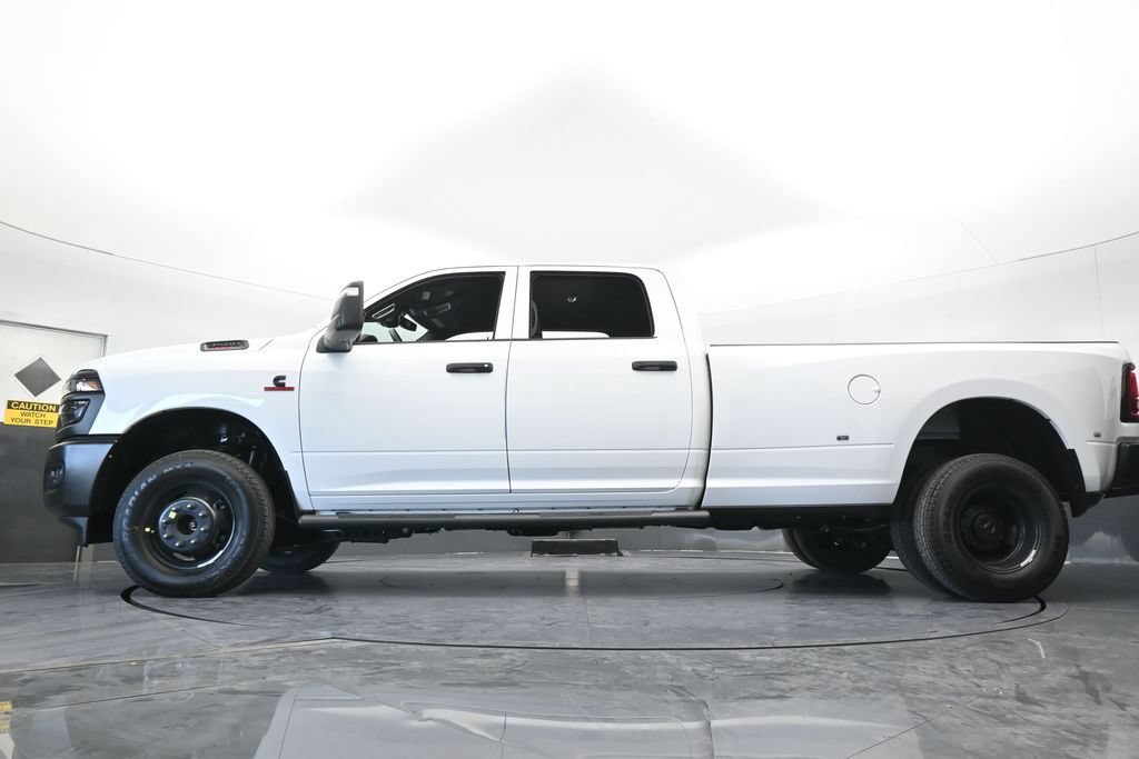 Used 2026 RAM 3500 Tradesman AWD/4WD image 54