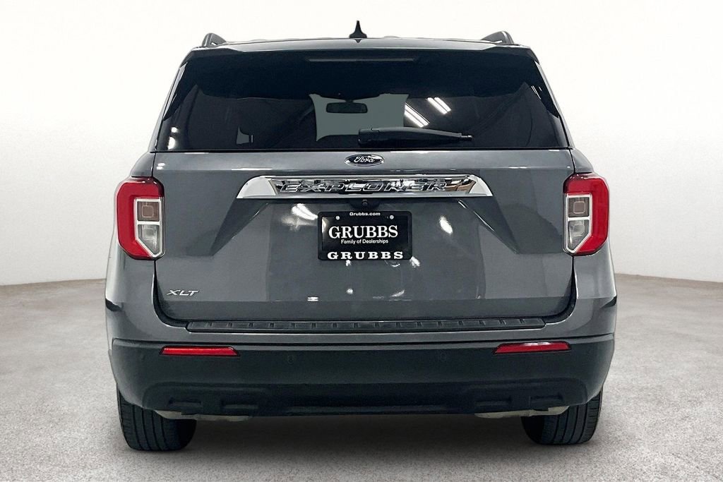Used 2022 Ford Explorer XLT RWD image 4