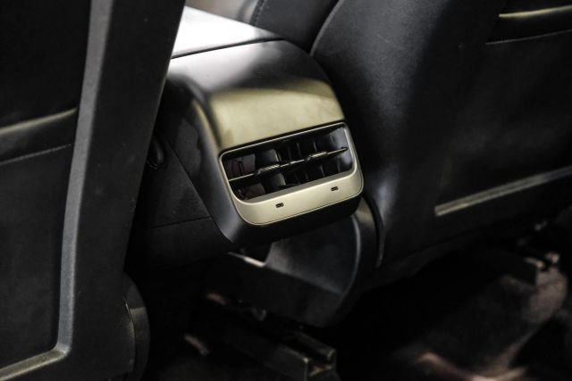 Used 2021 Tesla Model Y 2WD image 48