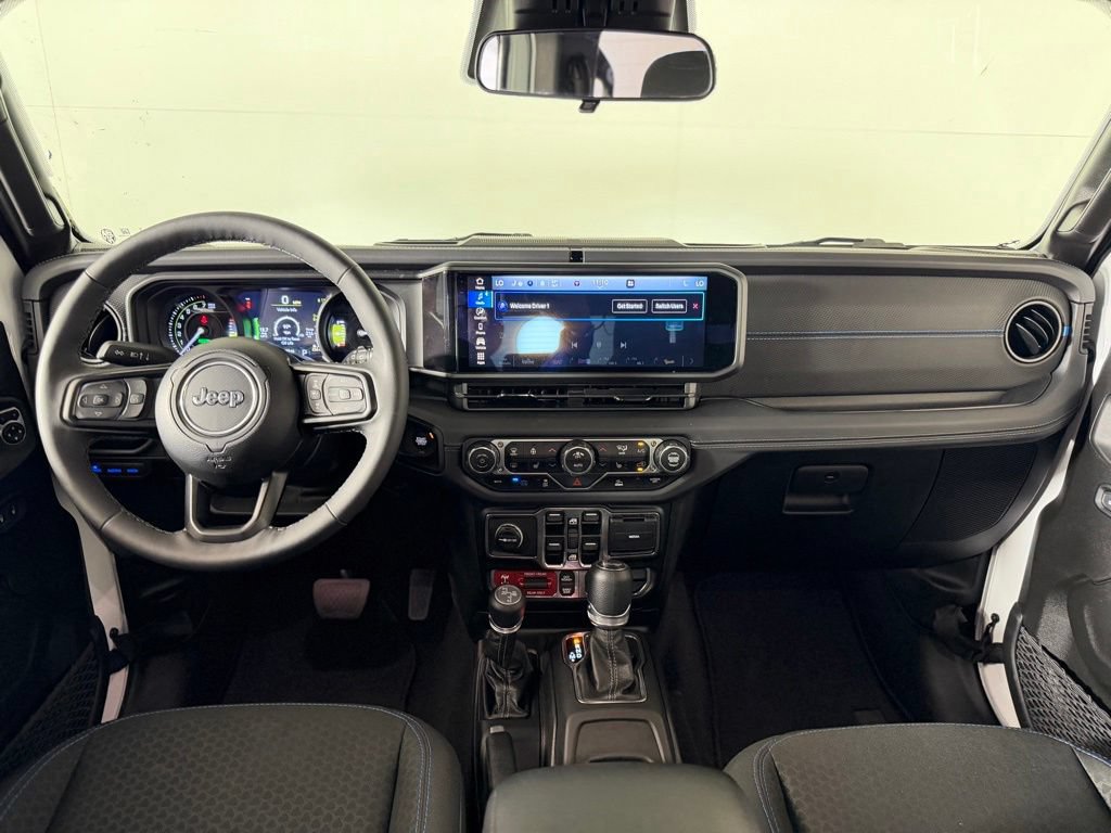 Certified 2025 Jeep Wrangler Unlimited Rubicon 4xe w/ Convenience Group AWD/4WD image 17