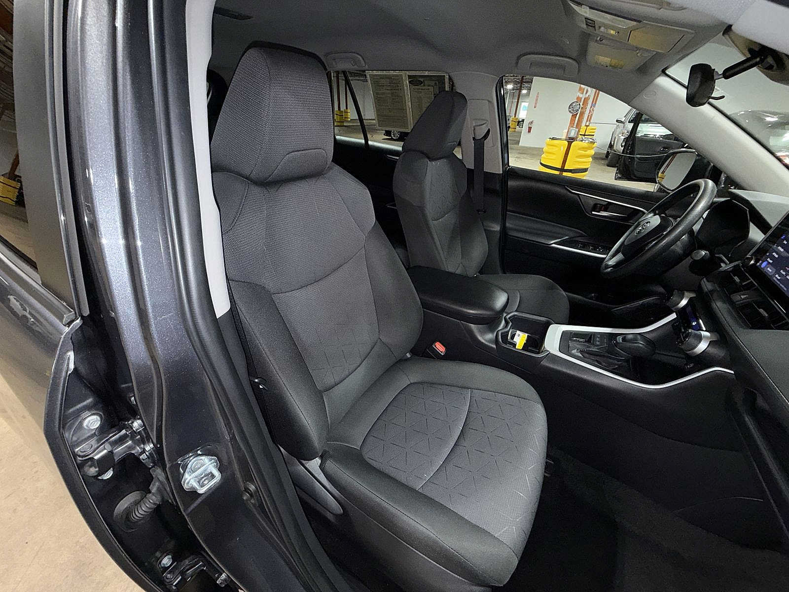 Certified 2025 Toyota RAV4 XLE AWD/4WD image 16