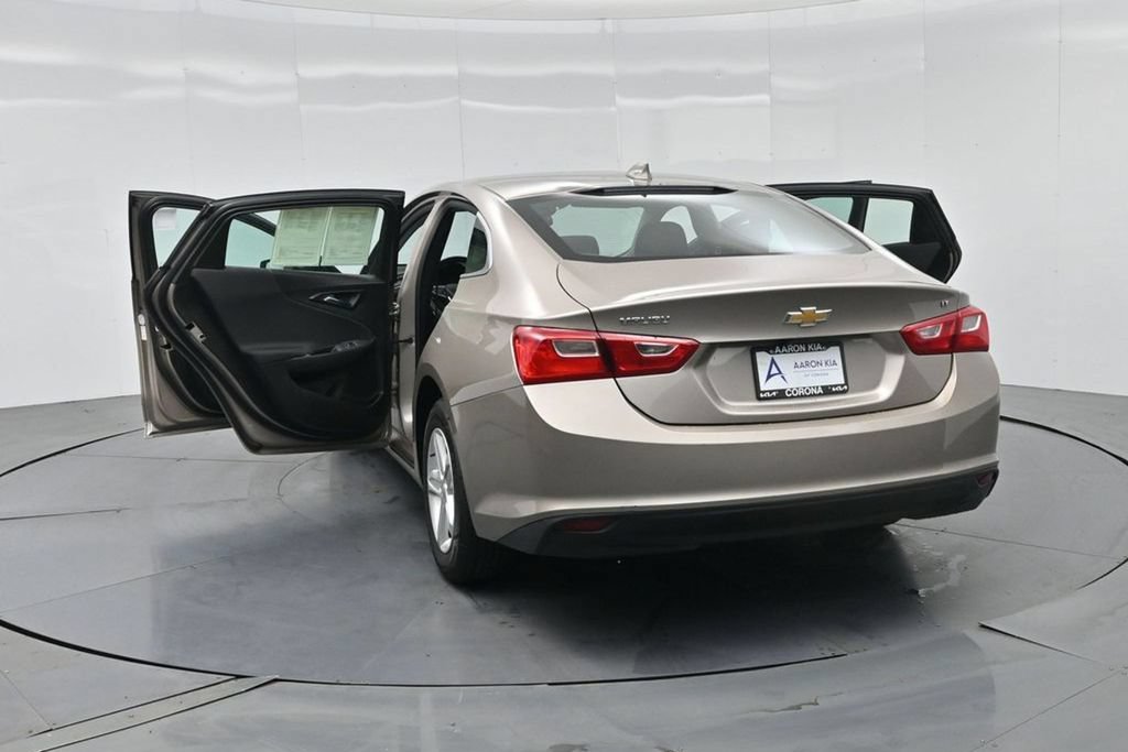 Used 2023 Chevrolet Malibu LT FWD image 38