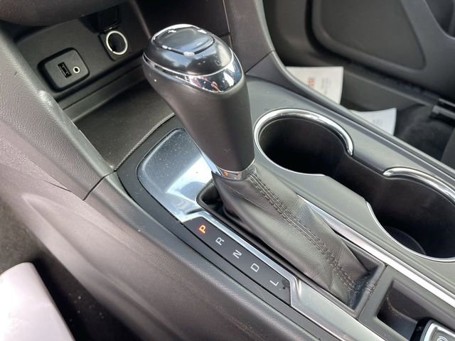 Used 2018 Chevrolet Equinox LT image 19