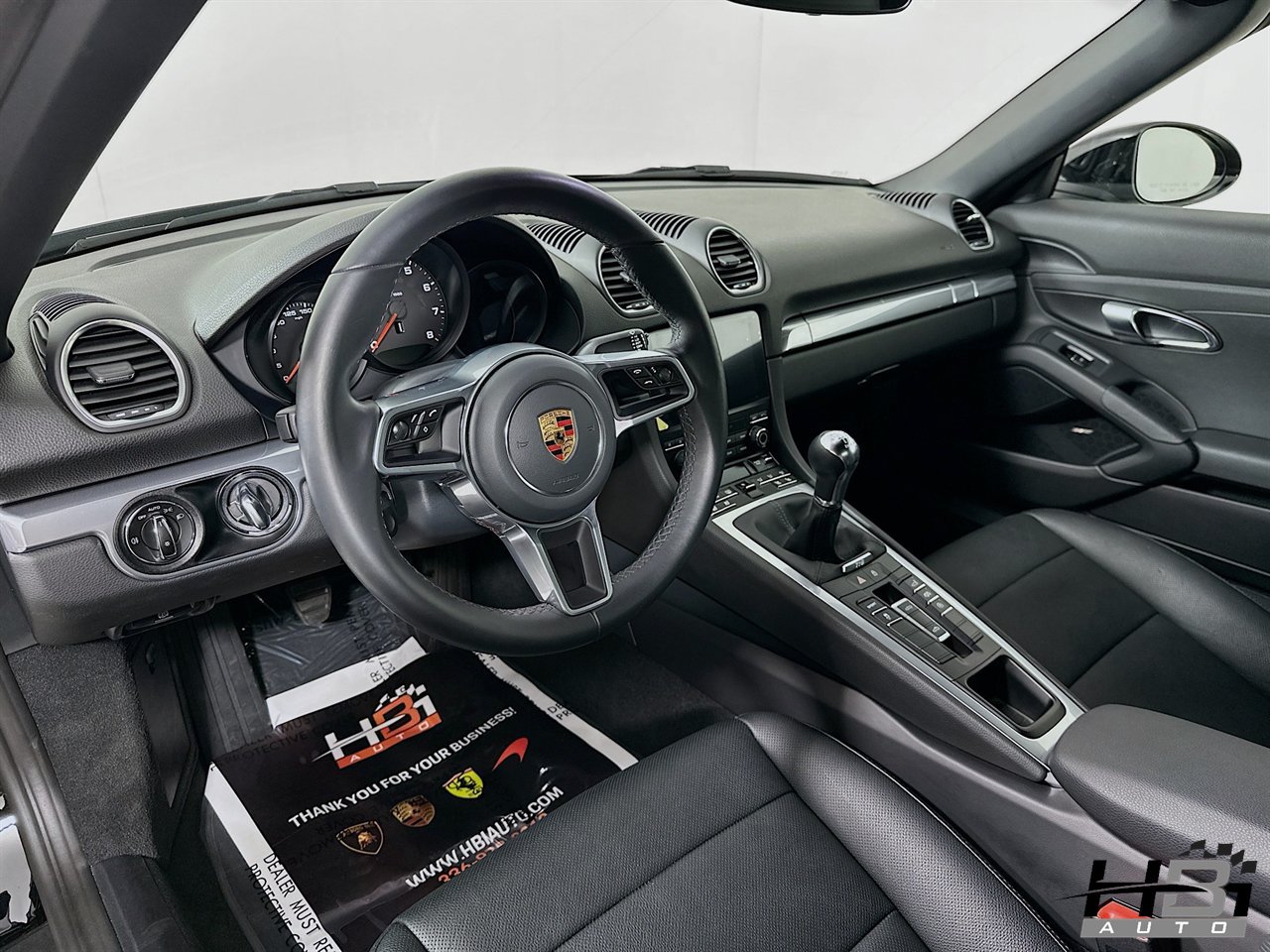 Used 2024 Porsche 718 Boxster w/ Premium Package RWD image 9