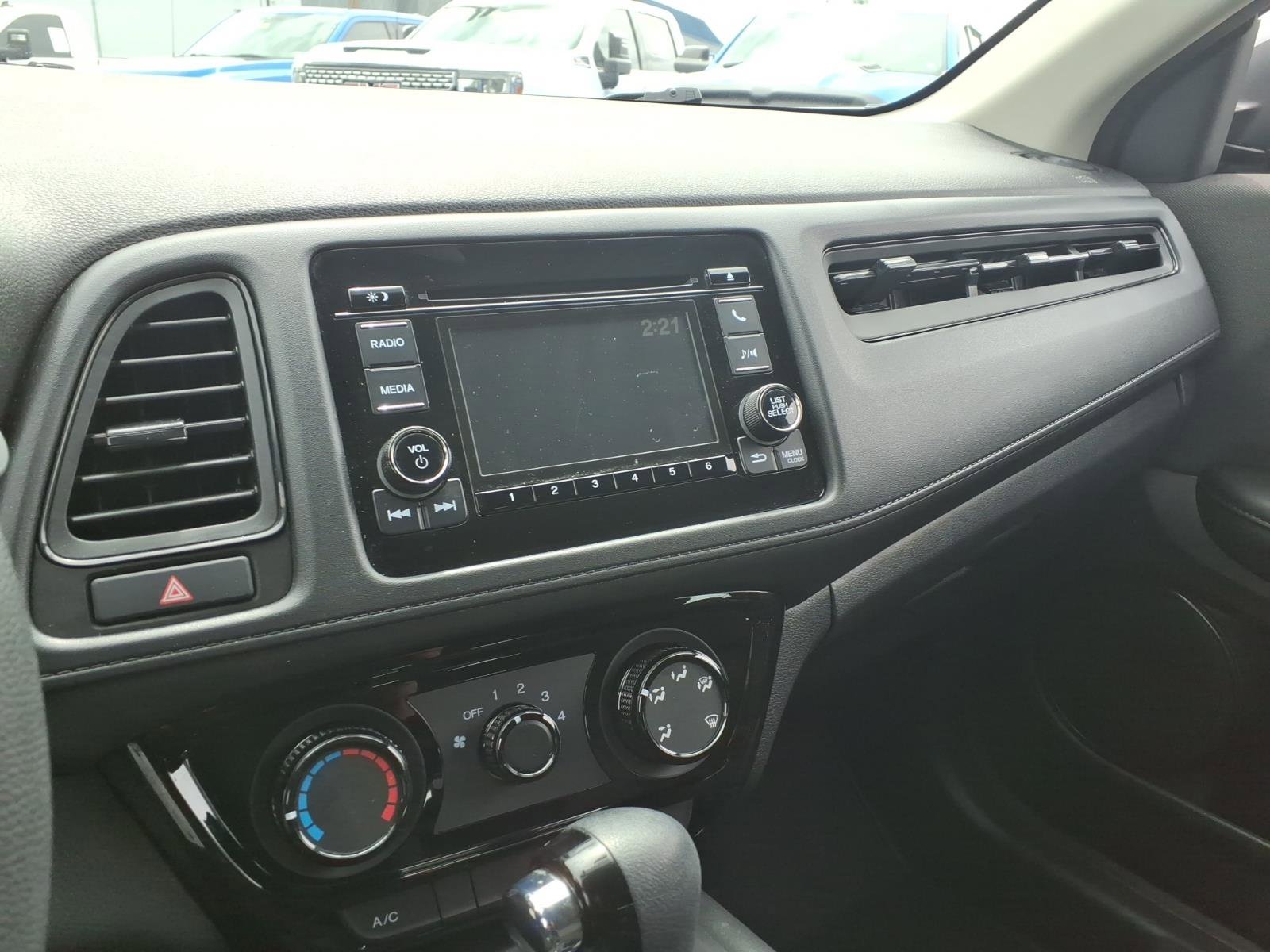 Used 2020 Honda HR-V LX image 34