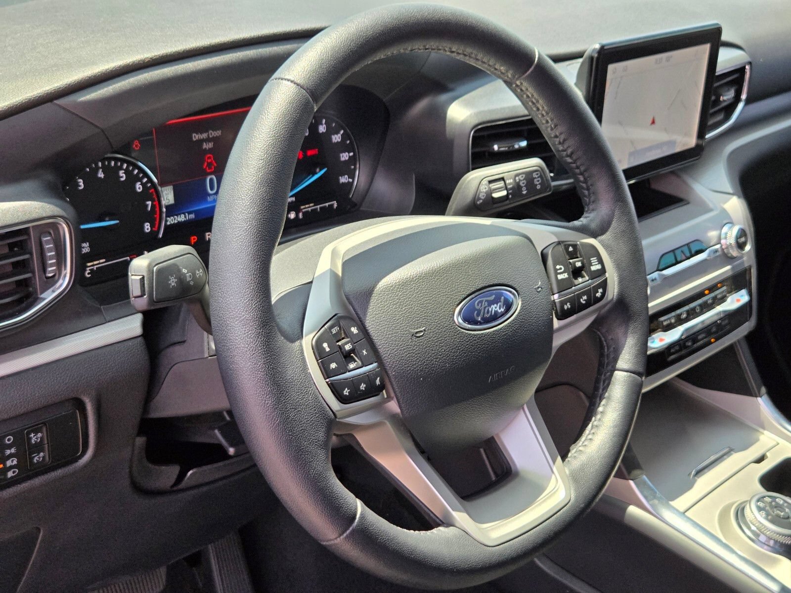 Certified 2023 Ford Explorer XLT w/ Equipment Group 202A RWD image 20