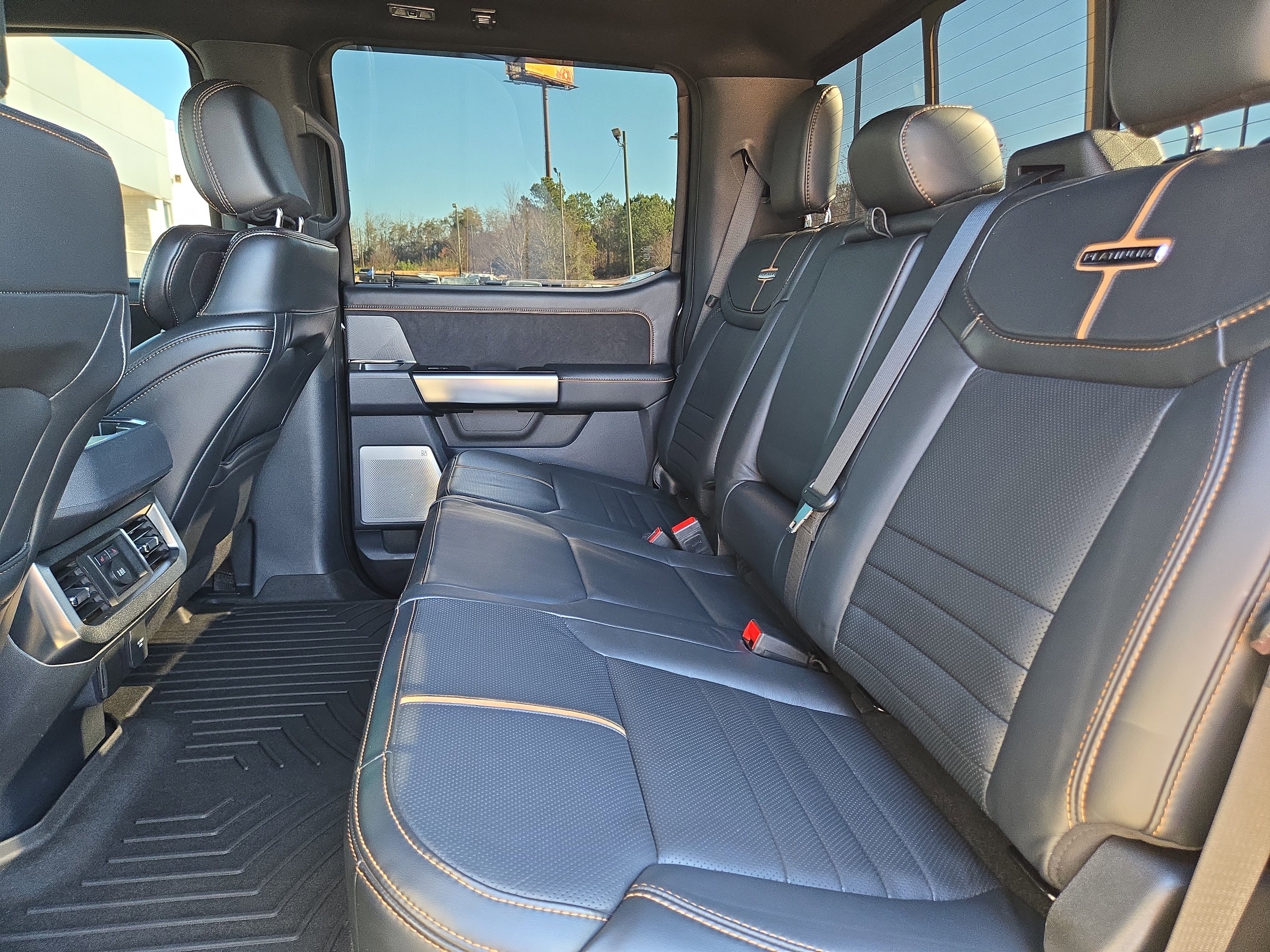 Used 2023 Ford F450 Platinum w/ FX4 Off-Road Package image 14