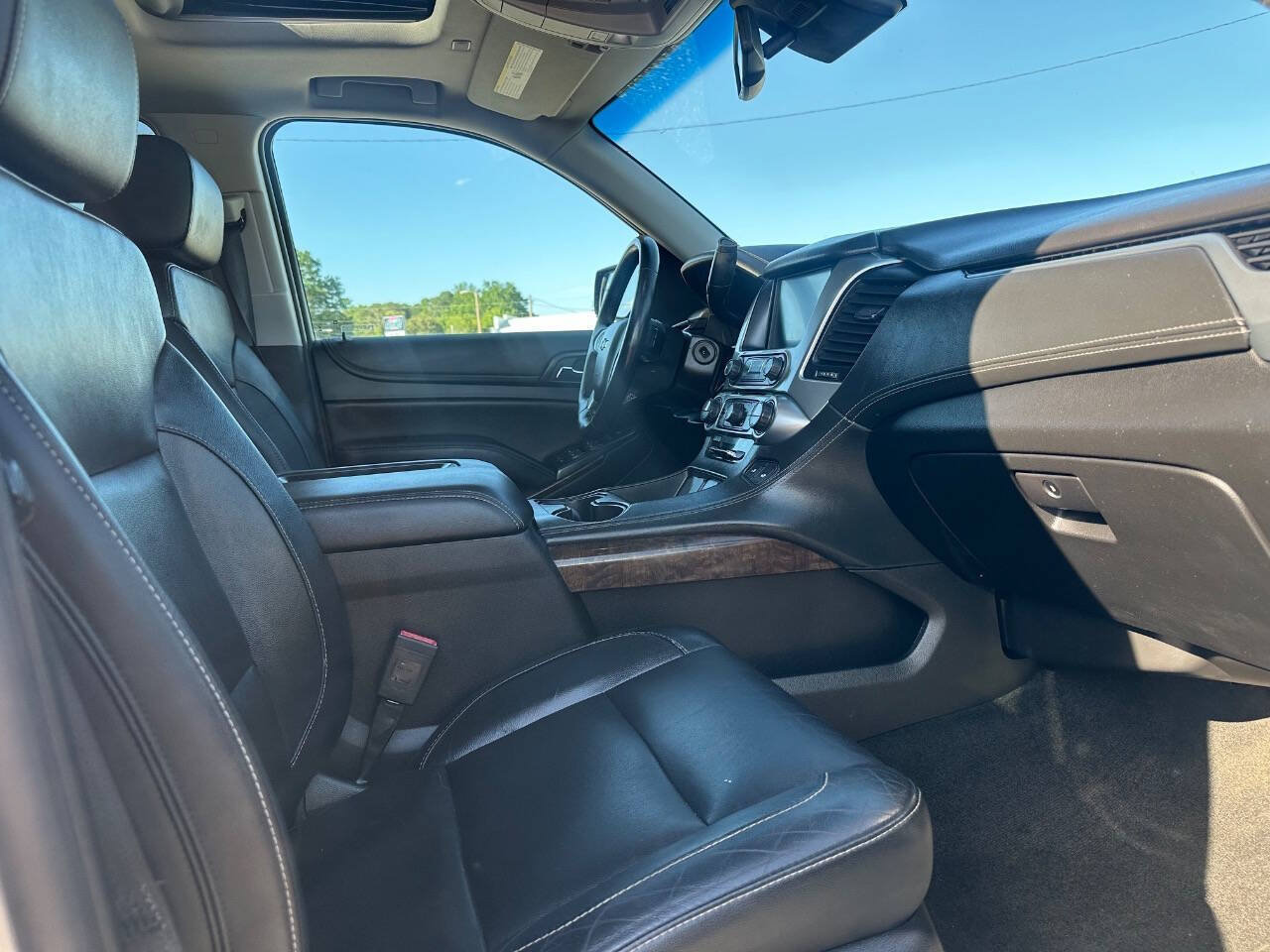 Used 2018 Chevrolet Suburban LT AWD/4WD image 28