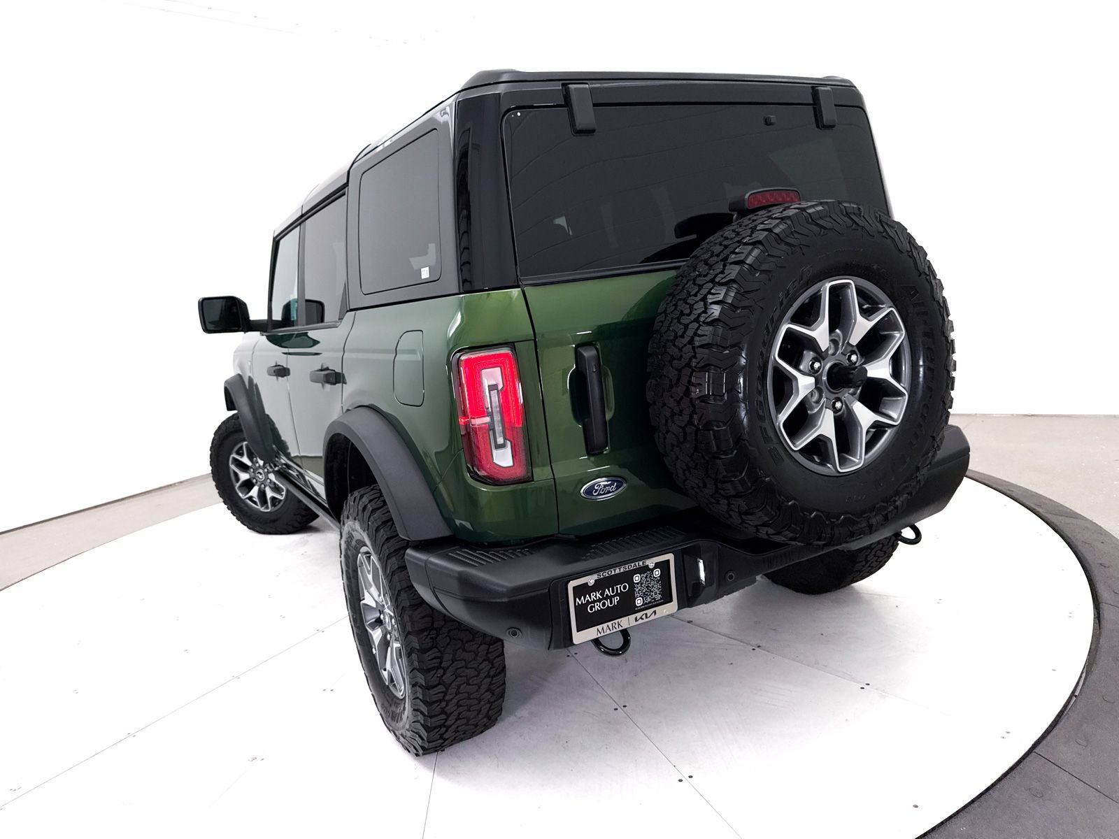 Used 2025 Ford Bronco Badlands AWD/4WD image 8