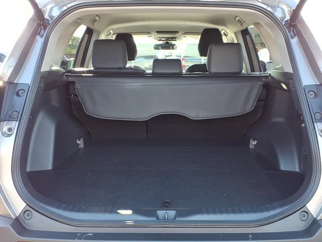 Used 2026 Toyota RAV4 XLE Premium AWD/4WD image 8