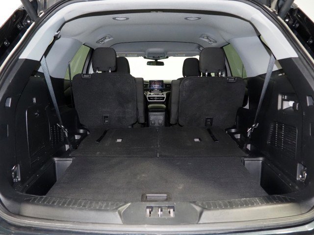 Used 2022 Ford Explorer XLT RWD image 39
