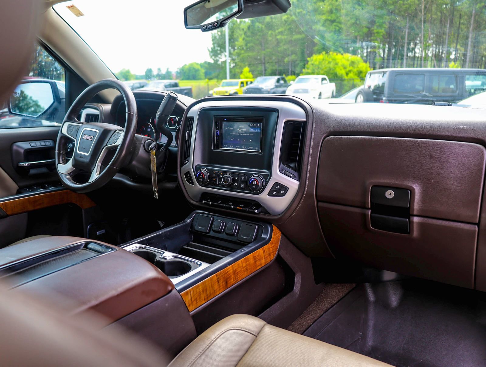 Used 2015 GMC Sierra 1500 SLT RWD image 12