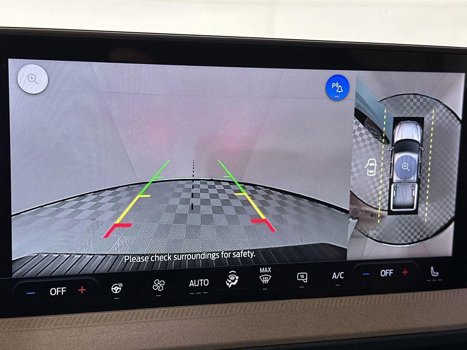 Used 2025 Ford Maverick Lariat w/ 4K Tow Package image 17