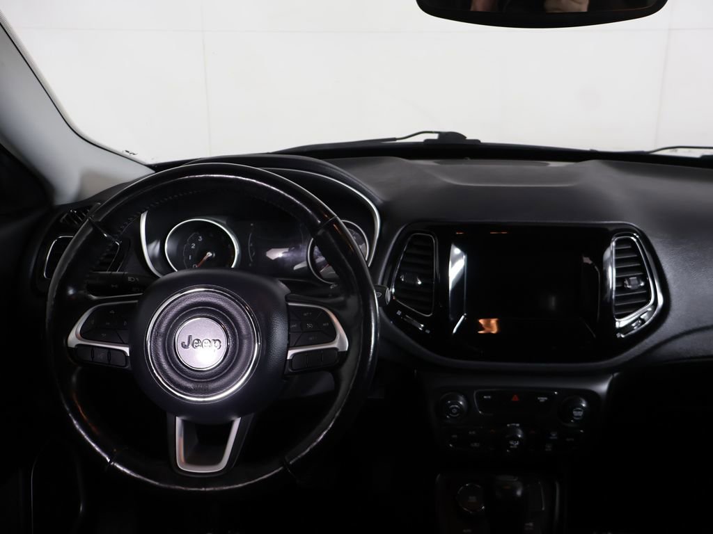 Used 2020 Jeep Compass Latitude AWD/4WD image 27