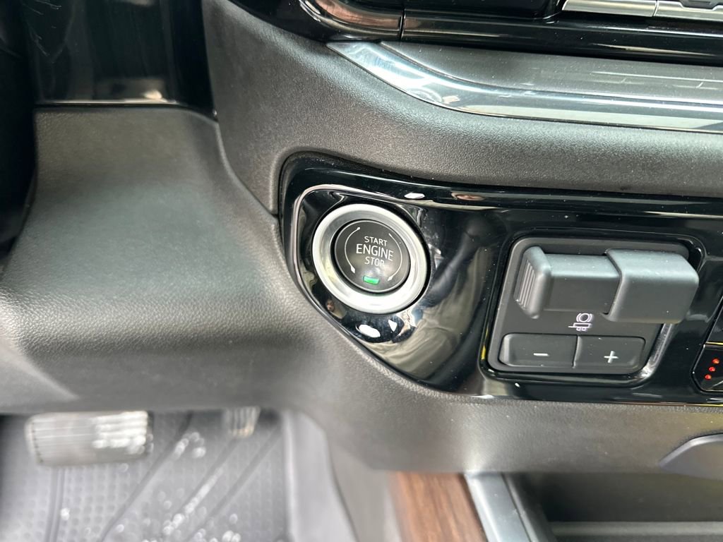 Certified 2024 Chevrolet Silverado 2500 High Country w/ High Country Premium Package image 30