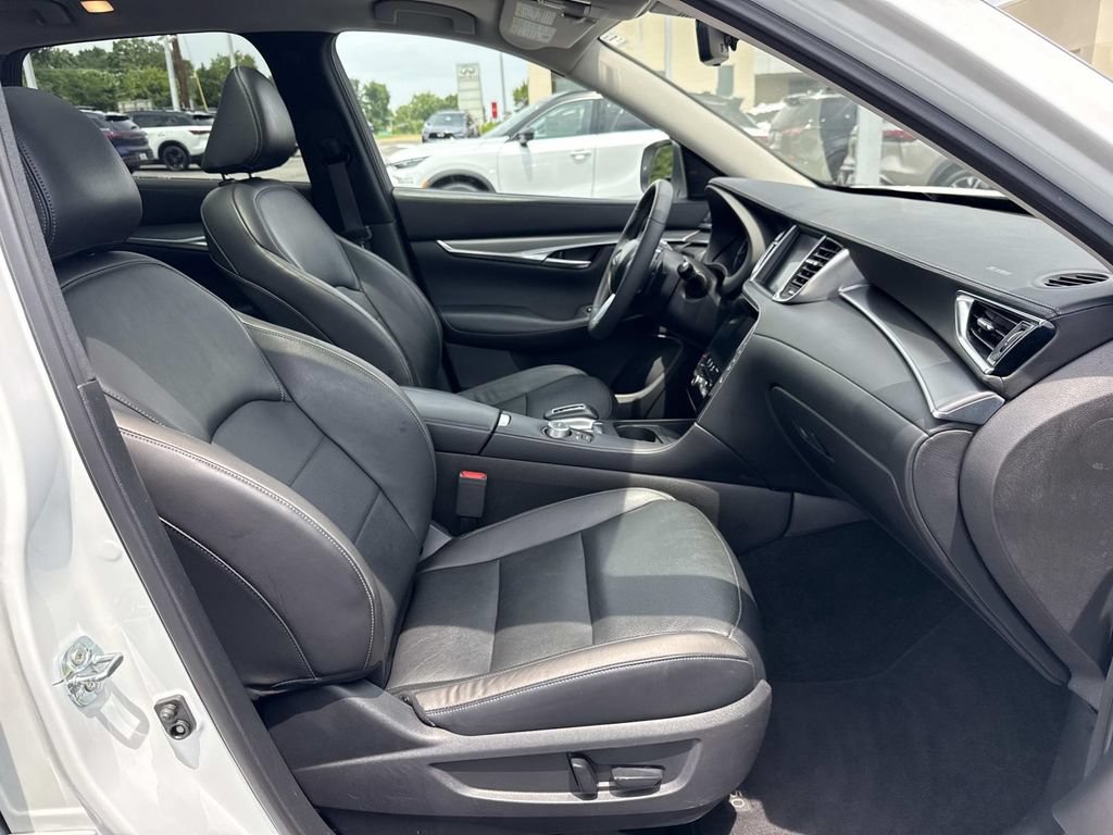 Used 2023 INFINITI QX50 Luxe AWD/4WD image 19