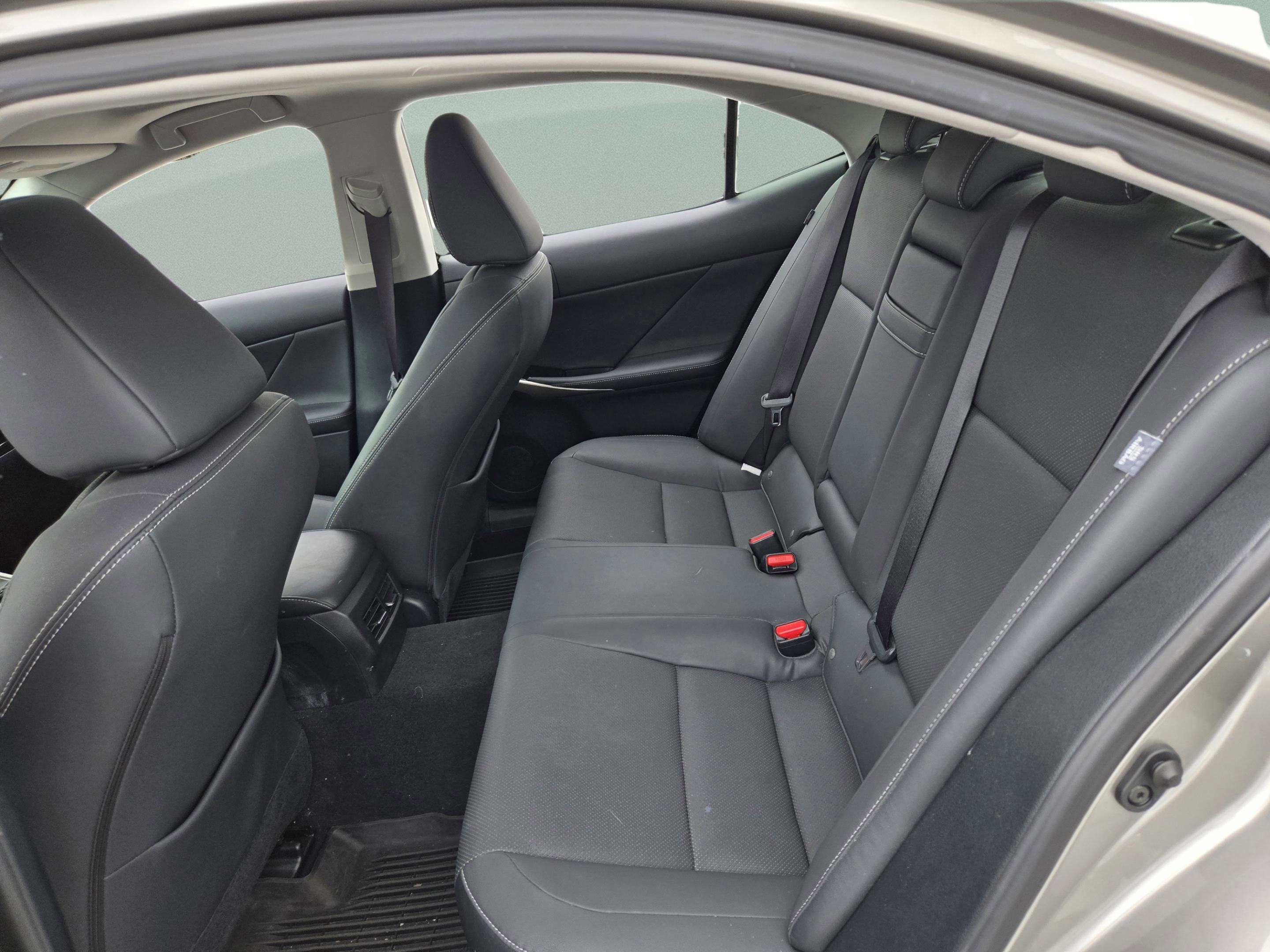 Used 2019 Lexus IS 300 AWD w/ Navigation Package image 27