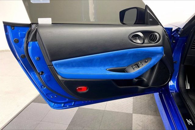 Used 2024 Nissan Z Performance w/ Floor Mat Package RWD image 23