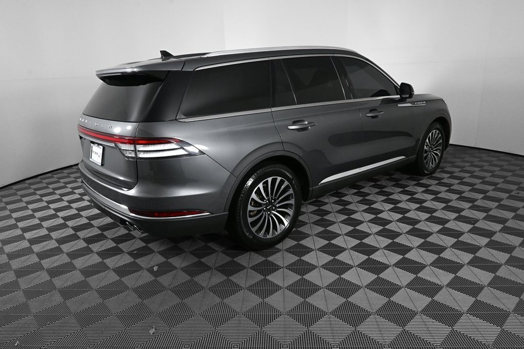 Used 2023 Lincoln Aviator Reserve w/ Elements Package Plus image 27