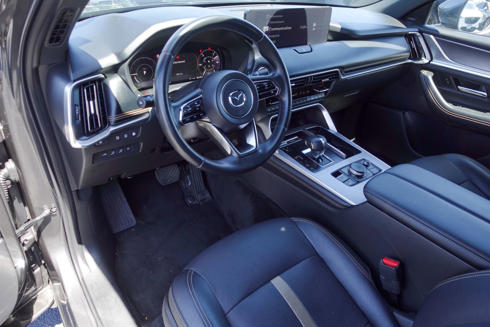 Certified 2024 MAZDA CX-90 Plug-In Hybrid w/ Premium Plus AWD/4WD image 11