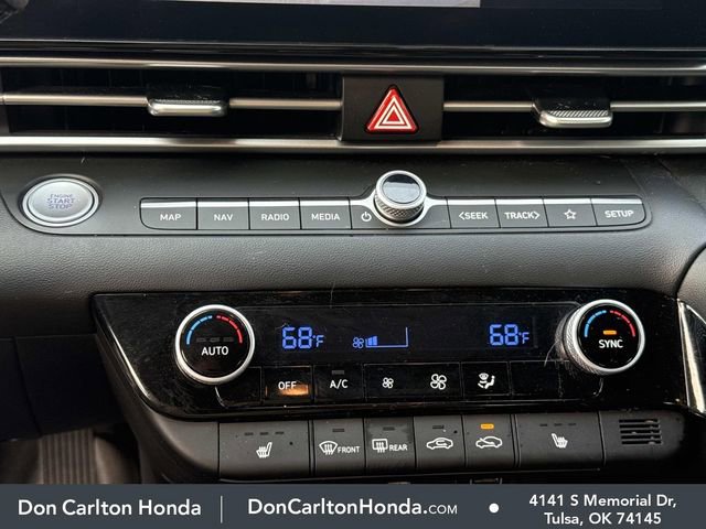 Used 2023 Hyundai Elantra SEL w/ Convenience Package image 17