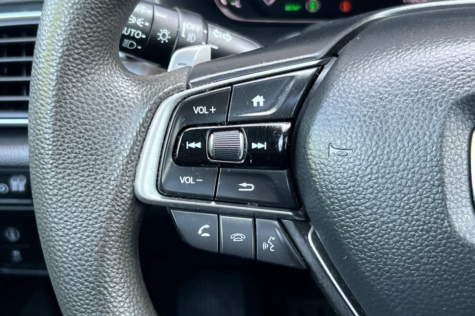 Used 2021 Honda Accord EX image 25