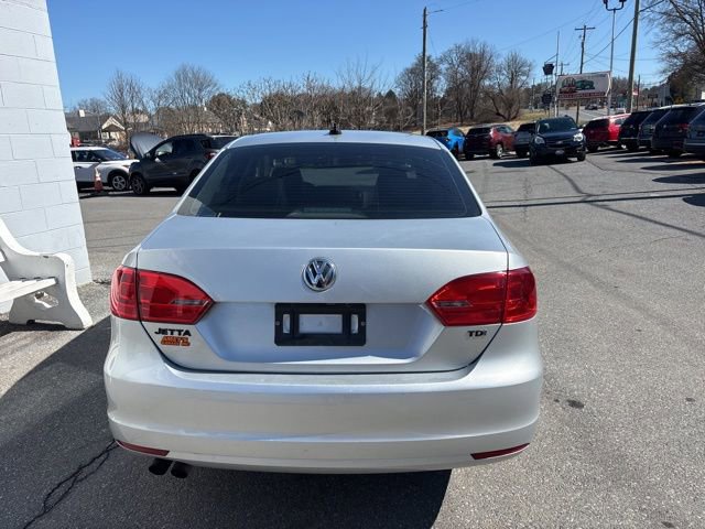 Used 2014 Volkswagen Jetta TDI image 5