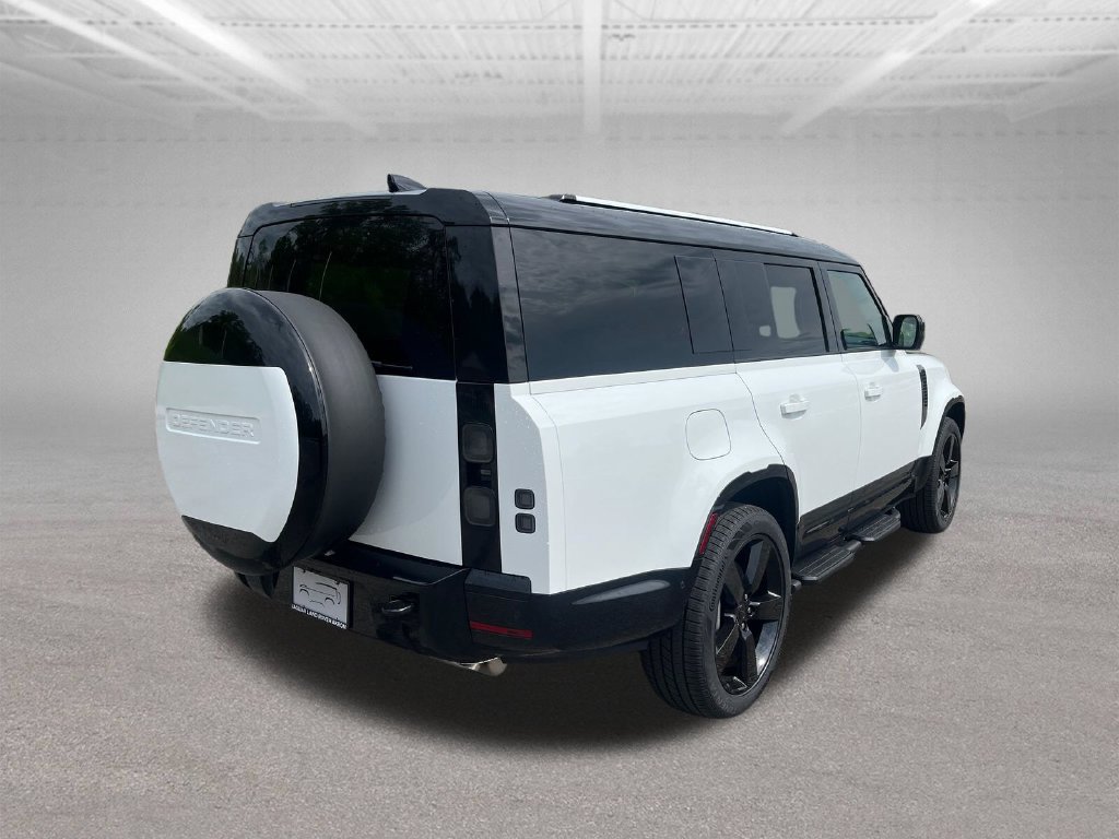 New 2026 Land Rover Defender 130 X-Dynamic SE AWD/4WD image 5