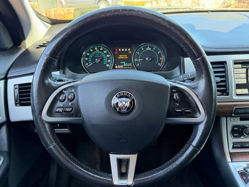 Used 2014 Jaguar XF 3.0 image 16