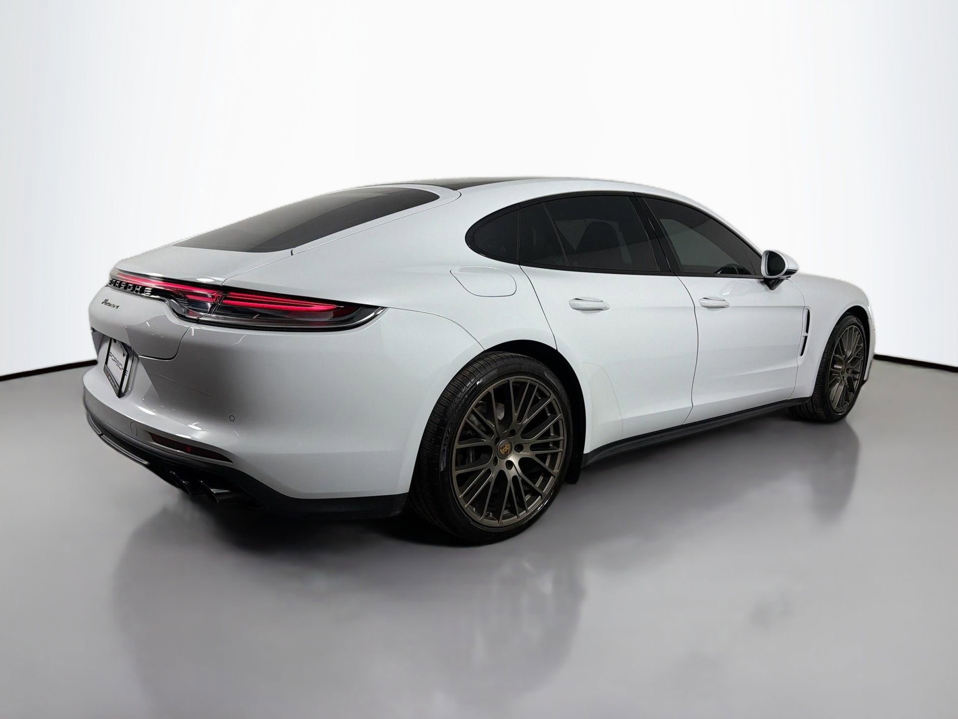 Certified 2023 Porsche Panamera Platinum Edition w/ Sport Chrono Package image 7