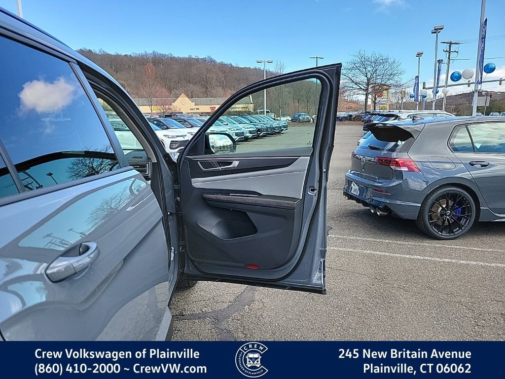 New 2026 Volkswagen Atlas Peak Edition image 42