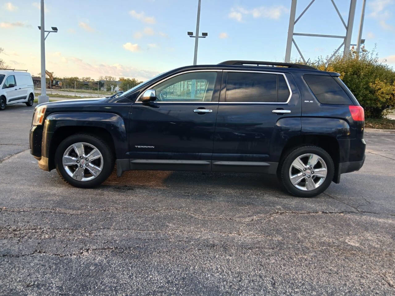 Used 2015 GMC Terrain SLE w/ Chrome Edition image 4