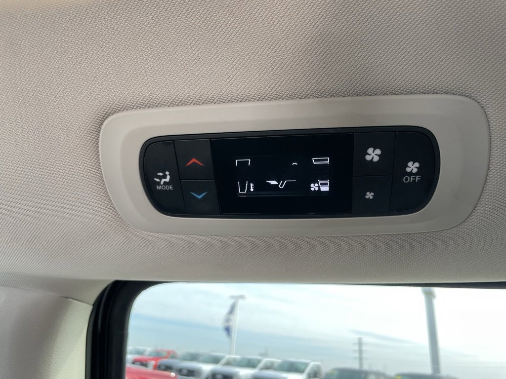 Used 2024 Chrysler Voyager LX image 51
