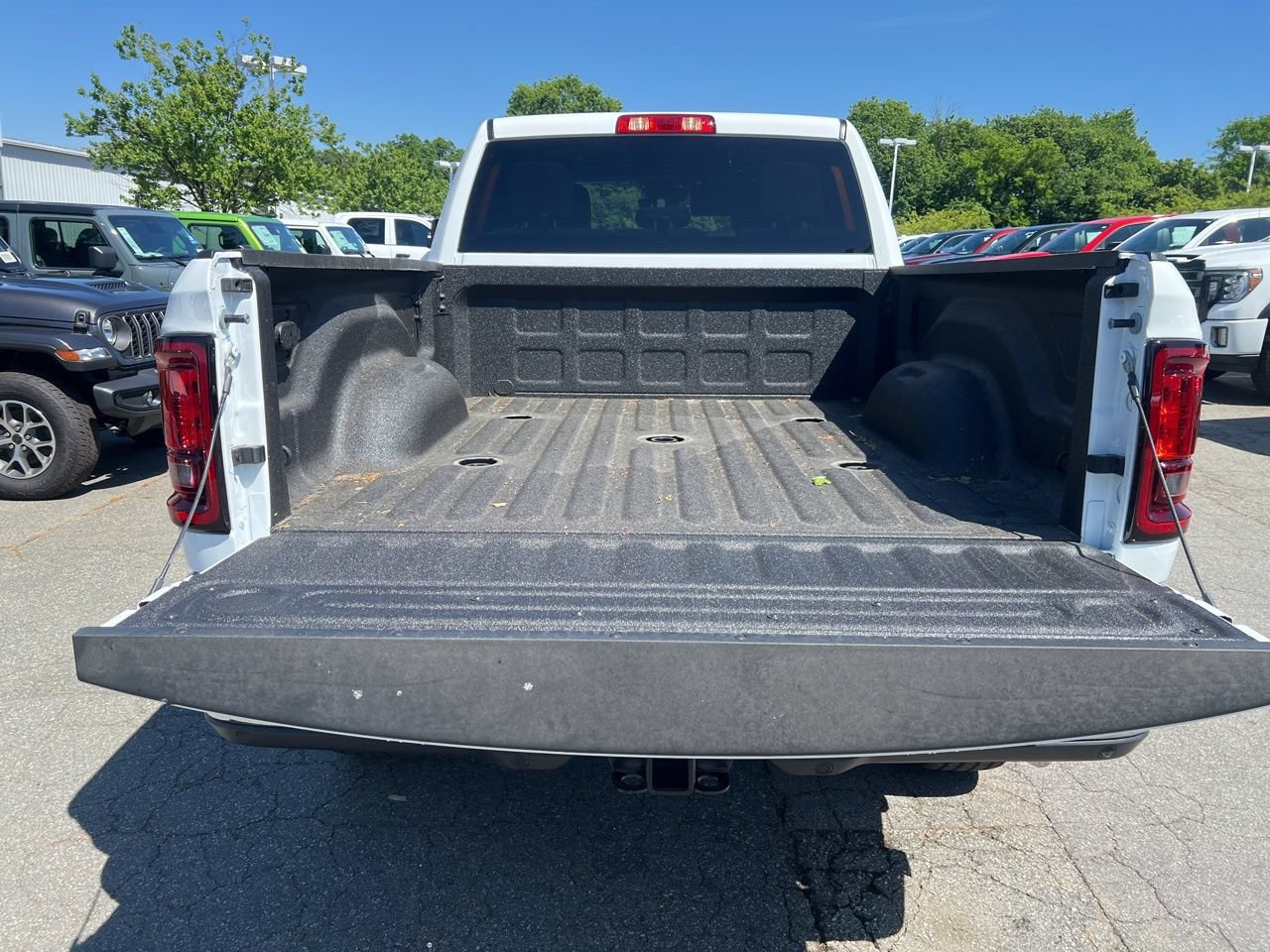New 2026 RAM 2500 Big Horn AWD/4WD image 13
