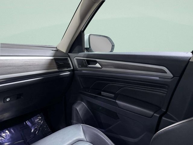 Used 2021 Volkswagen Atlas SEL Premium image 13