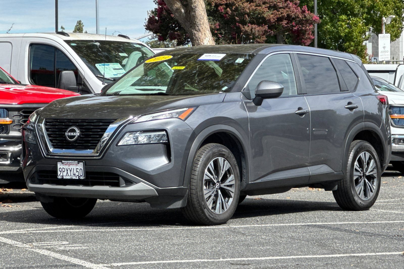 Used 2023 Nissan Rogue SV AWD/4WD image 9