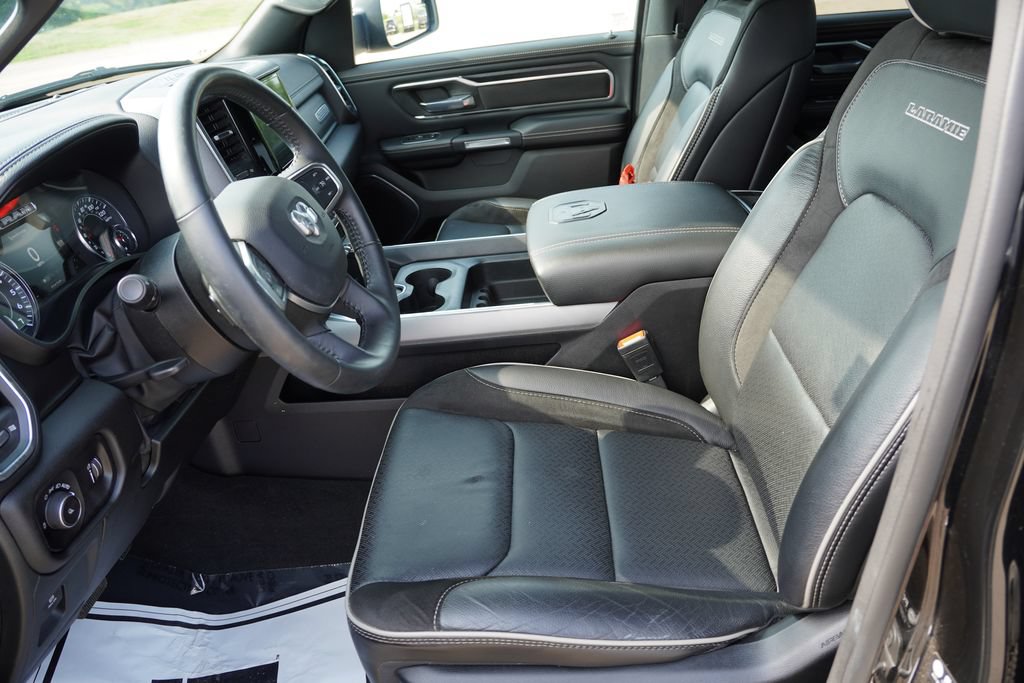 Used 2024 RAM 1500 Laramie AWD/4WD image 16