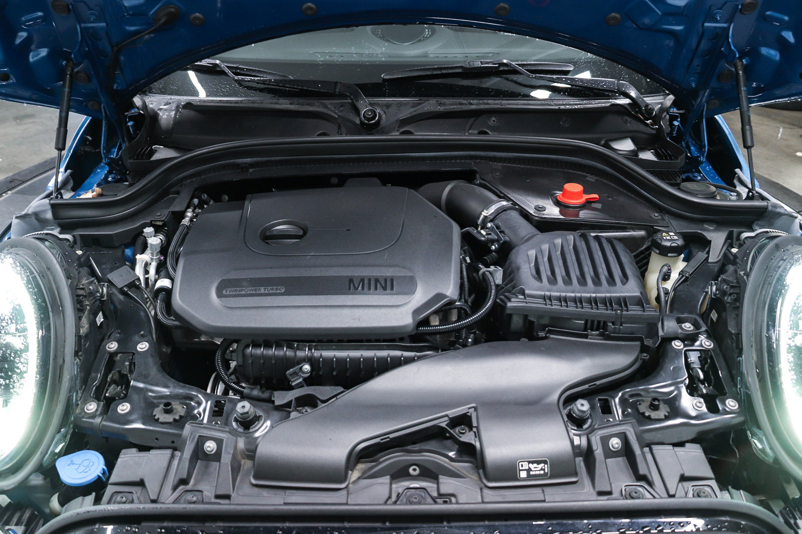 Certified 2023 MINI Cooper 2-Door Hardtop FWD image 26