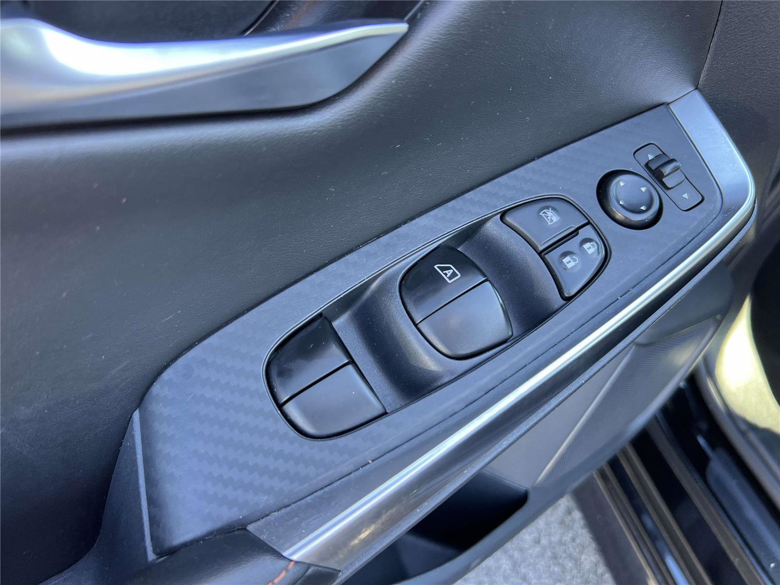 Certified 2023 Nissan Sentra SR w/ Trunk Package image 22