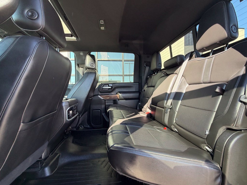 Used 2020 Chevrolet Silverado 3500 High Country w/ Technology Package AWD/4WD image 21