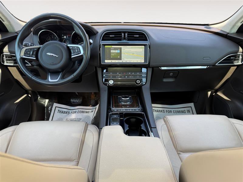 Used 2020 Jaguar F-PACE Prestige image 12