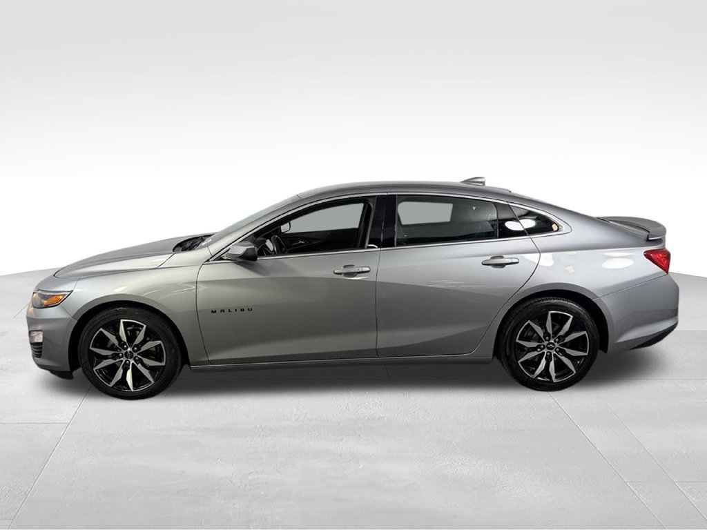 Used 2025 Chevrolet Malibu RS FWD image 9