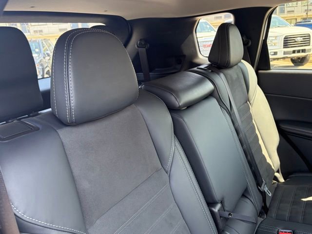 Used 2024 Mitsubishi Outlander SE image 32