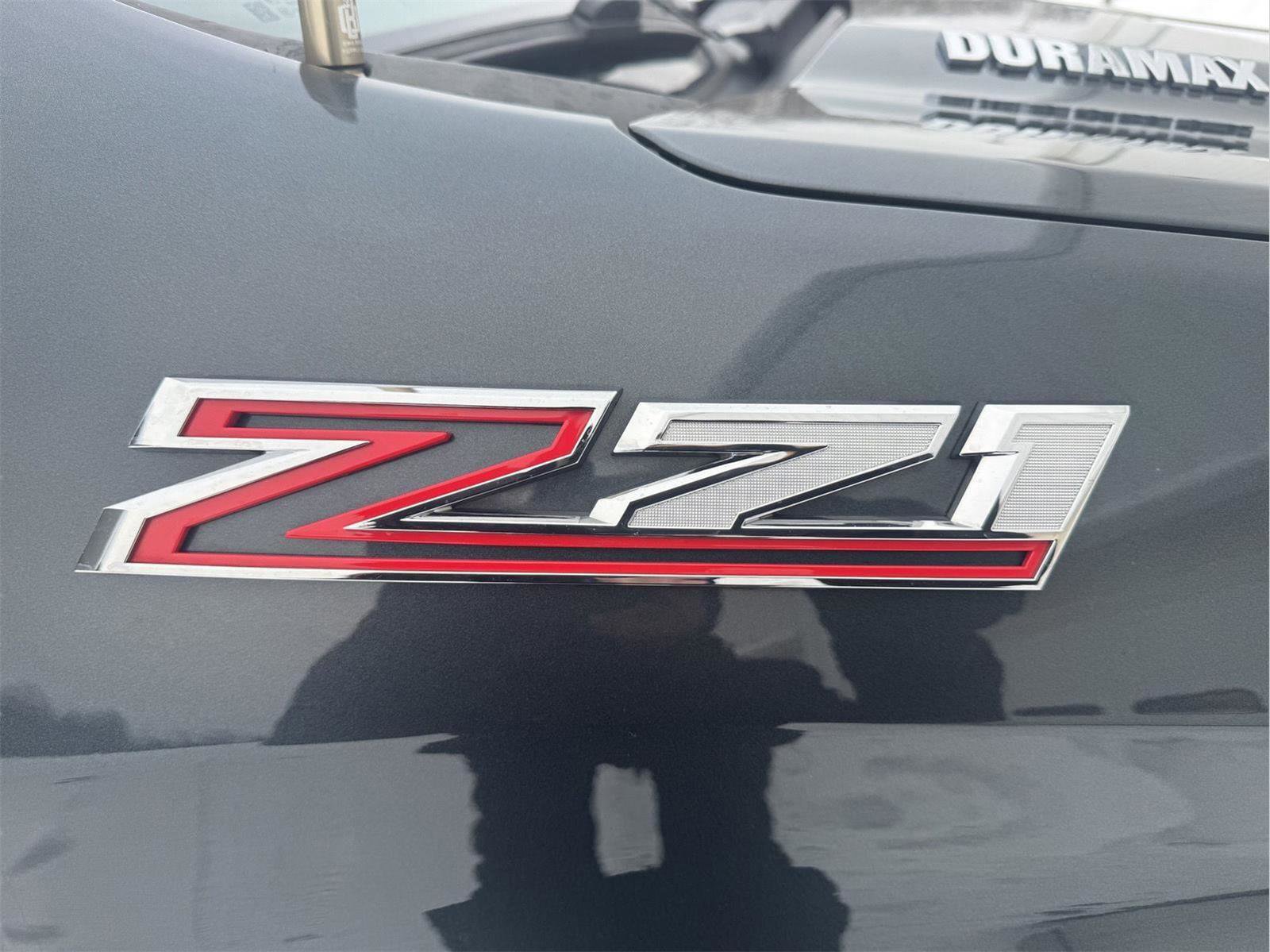 Used 2020 Chevrolet Silverado 1500 LT w/ All-Star Edition image 10