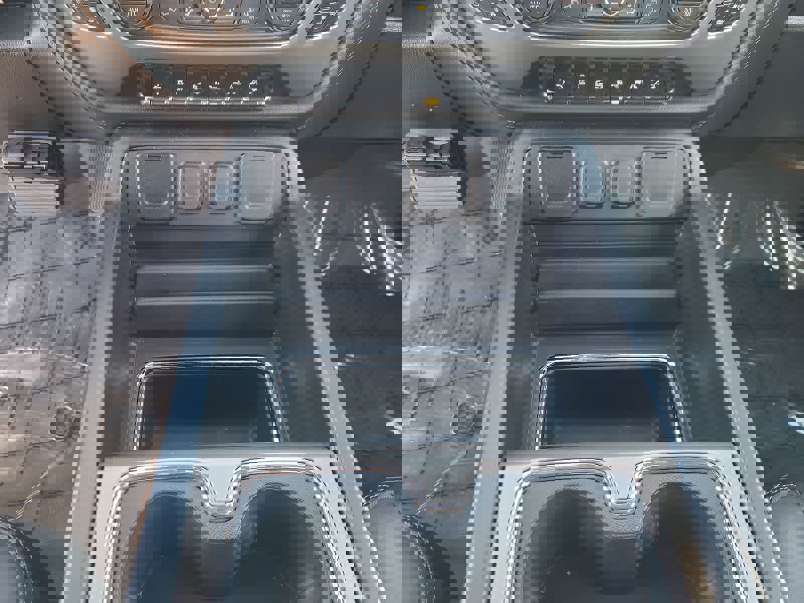 Used 2018 GMC Sierra 1500 Denali image 25