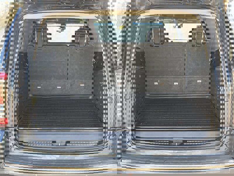 Used 2019 GMC Yukon XL Denali image 8