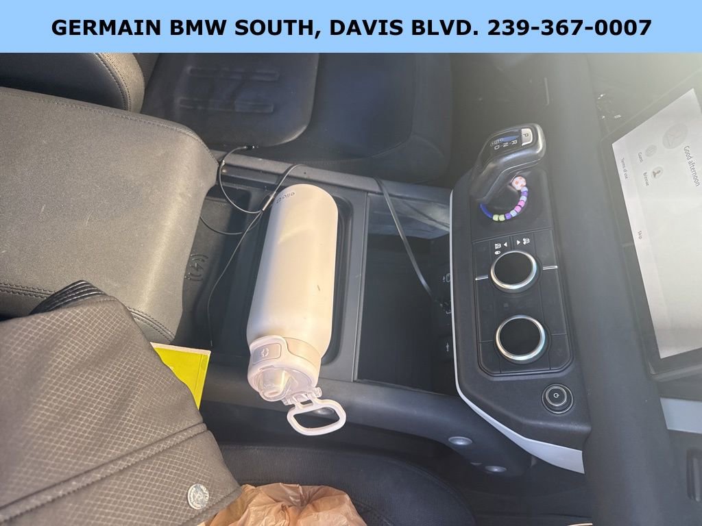 Used 2020 Land Rover Defender 110 SE image 28