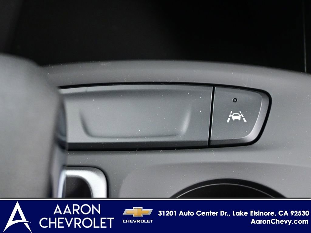 New 2026 Chevrolet Trax RS w/ Sunroof Package FWD image 26