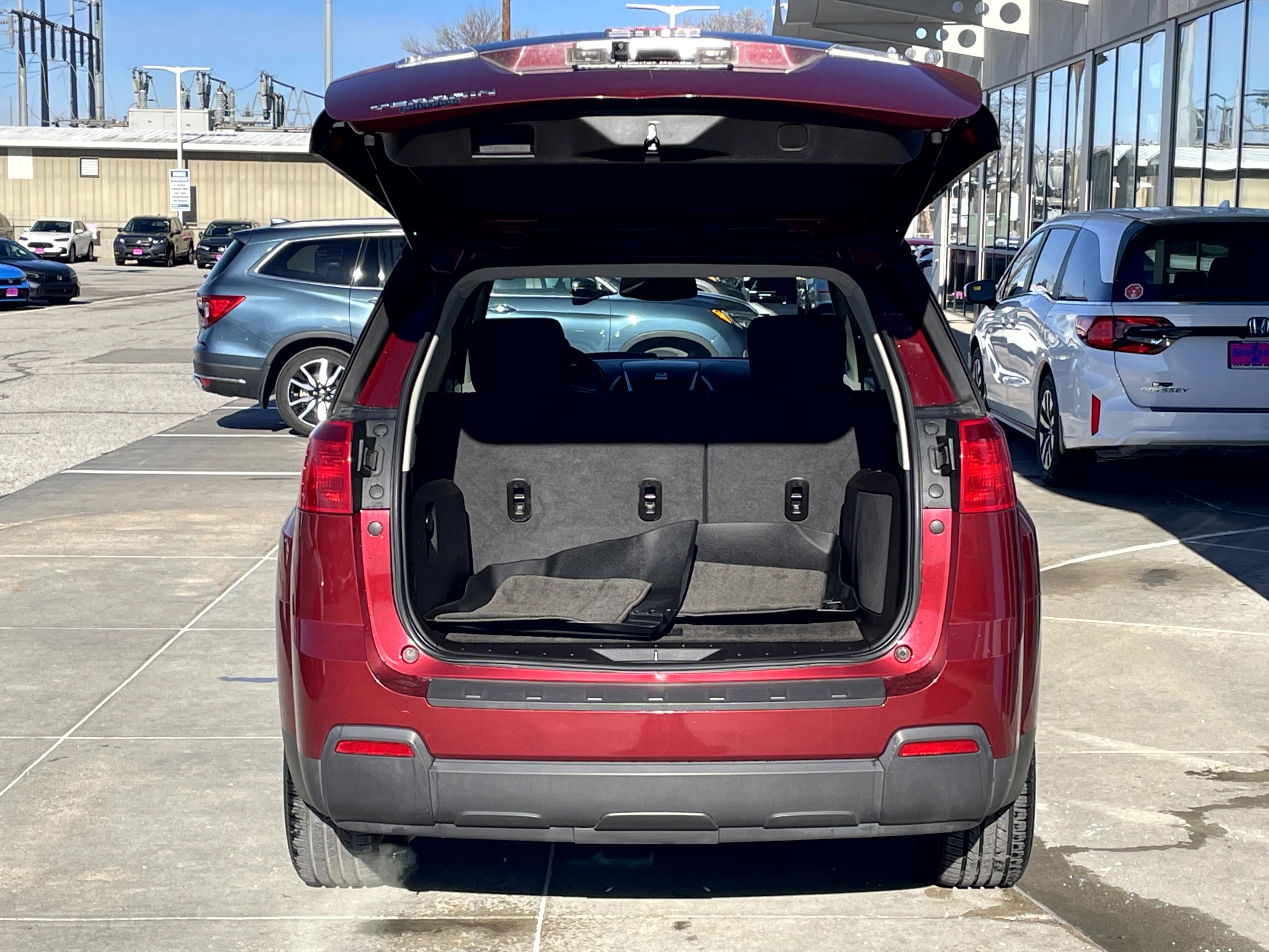 Used 2010 GMC Terrain SLE image 9