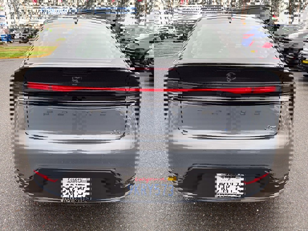 Used 2024 Toyota Prius LE image 4